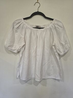 Women’s White Peasant Blouse - Classic Off-Shoulder Style